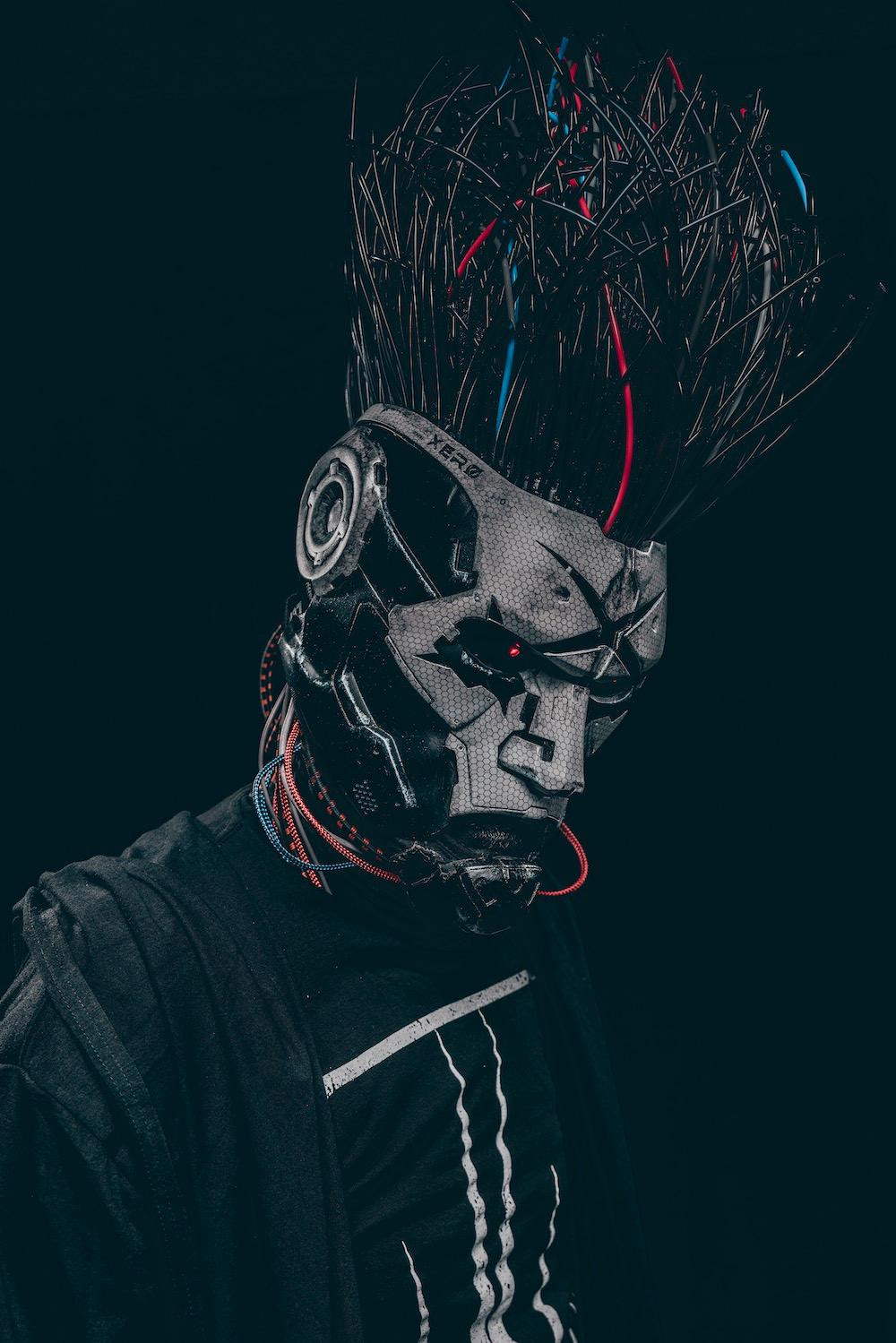 INDUSTRIAL MUSIC ICONS STATIC-X TO DEBUT NEW MECHANICAL EVOLUTION OF XER0 MASK