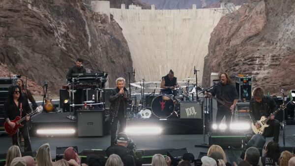 Billy Idol First Performer To Hold Concert At Hoover Dam Which Will Be Released As Concert Film