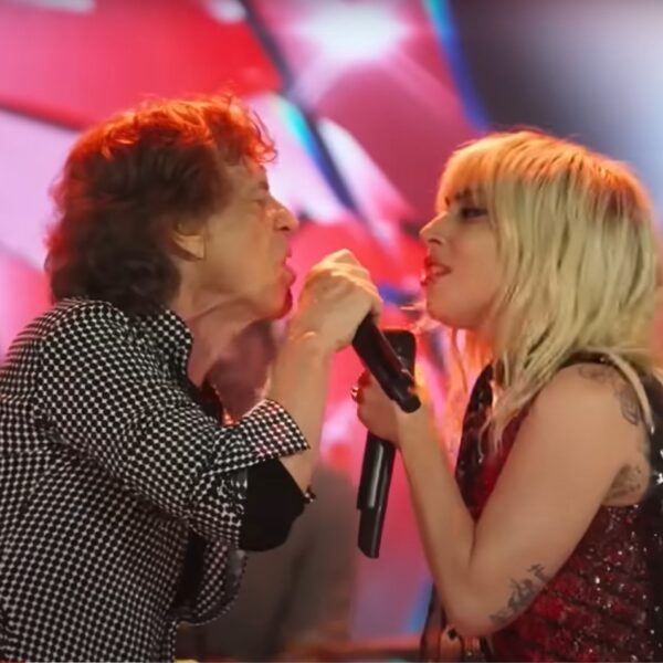 The Rolling Stones & Lady Gaga Perform Sweet Sounds Of Heaven (Live In NYC)