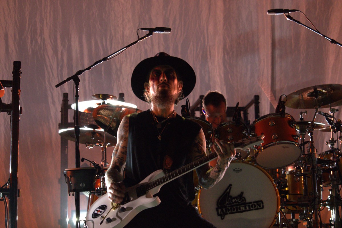 Are The Other Members Of Jane's Addiction Moving On From Perry Farrell?