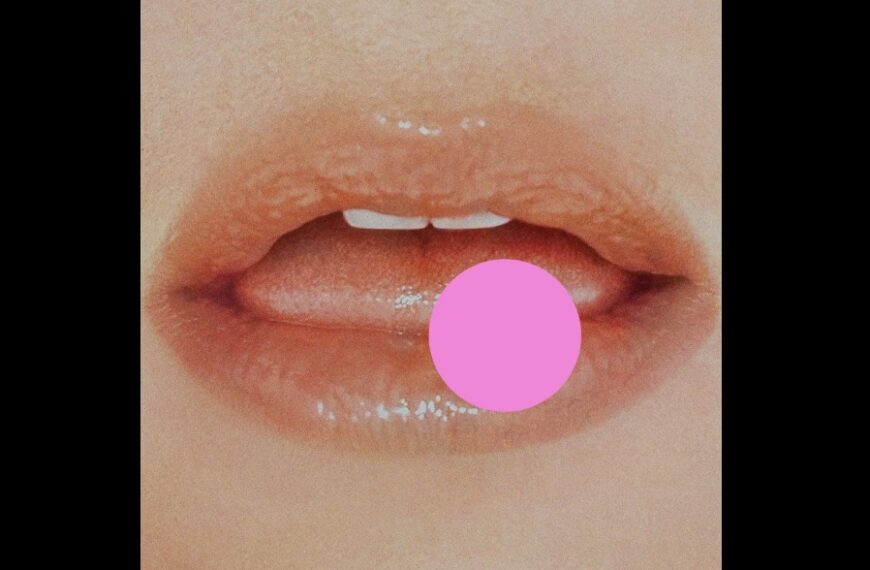 Pop Singer Kesha Poses In Tiny Lingerie To Promote New Album