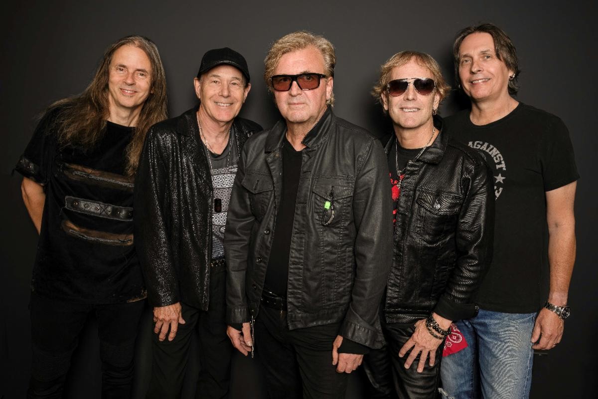 Canadian Rockers HONEYMOON SUITE Share Brand New Single "Stay This Time"