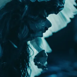Poppy Releases "Unravel" Music Video