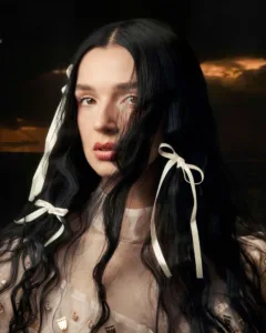 Poppy Releases "Guardian" Video And Single