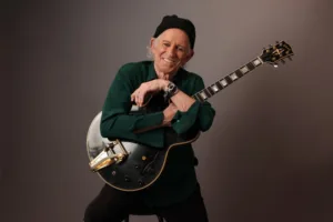 Rolling Stones' Keith Richards To Release Limited Signed Gibson Guitars