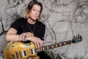 Puddle Of Mudd Release "Free" Video