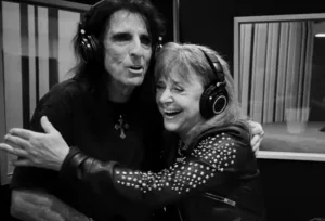 Rock Legends Alice Cooper and Suzi Quatro Team Up On "Kick Out The Jams"