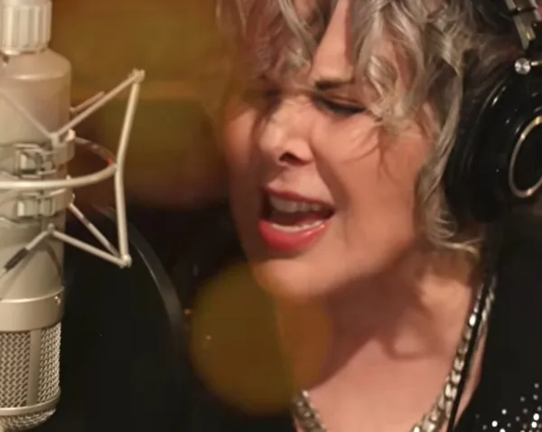 Watch Heart's Ann Wilson In Video For "Nothing But Love"